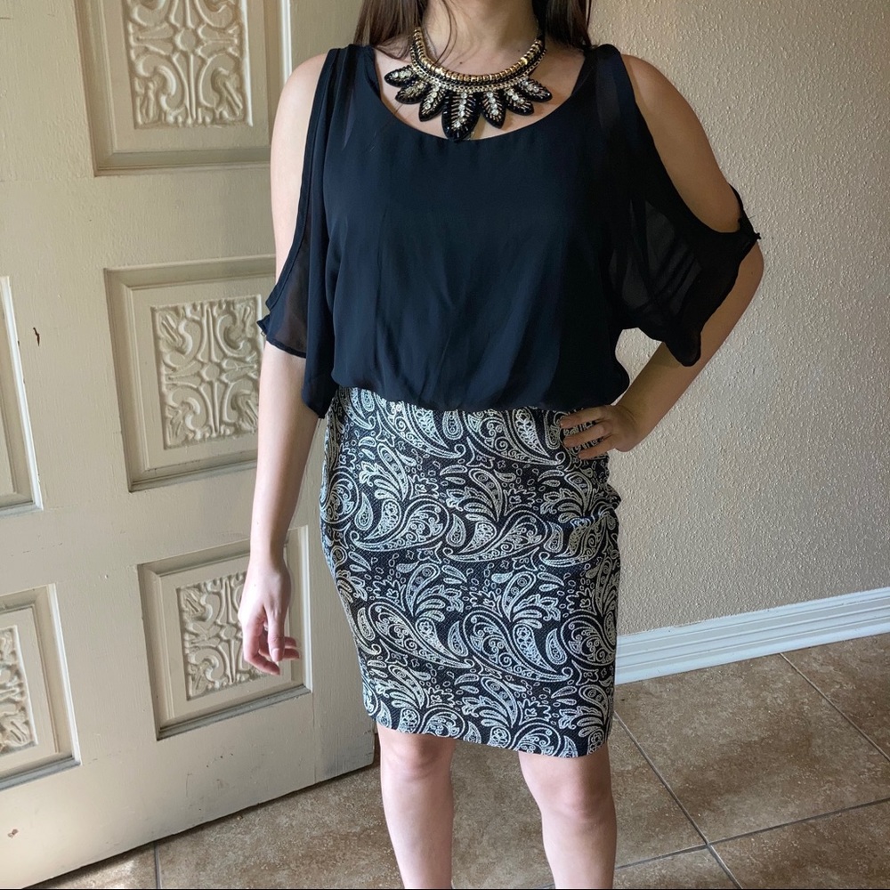 Party black dress with detachable necklace